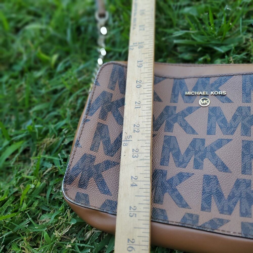 Michael Kors Crossbody - Picture 7 of 11